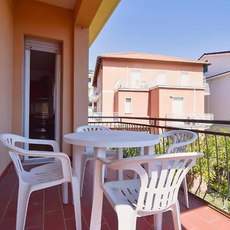 2 Bedroom Stunning In * Pietra Ligure